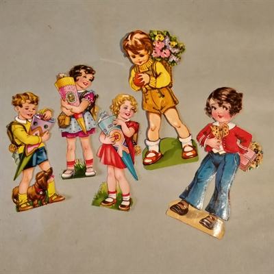 Børn med blomster og kræmmerhuse, 5 stk. gamle glansbilleder.